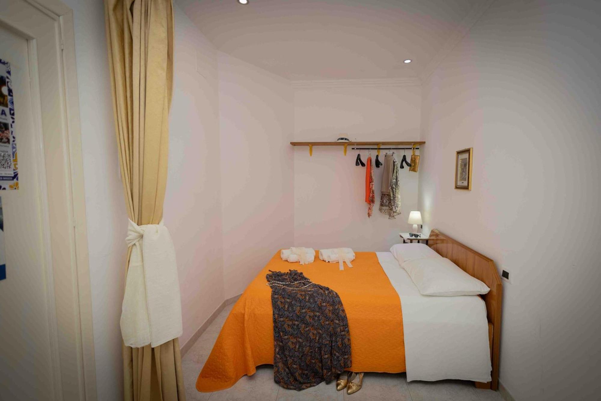טראפטו Sunshine Apartments מראה חיצוני תמונה