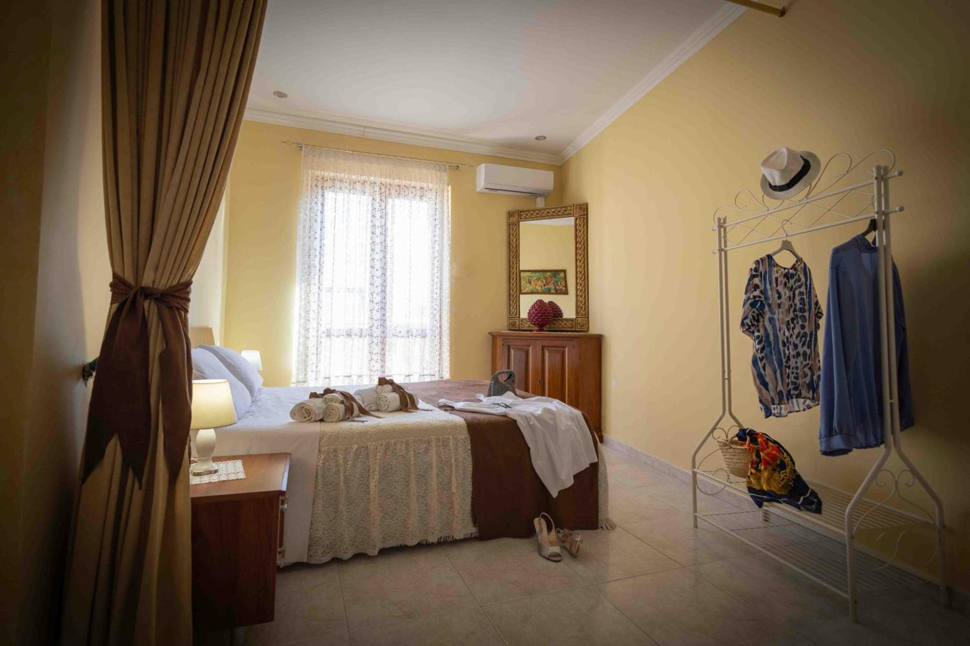 טראפטו Sunshine Apartments מראה חיצוני תמונה