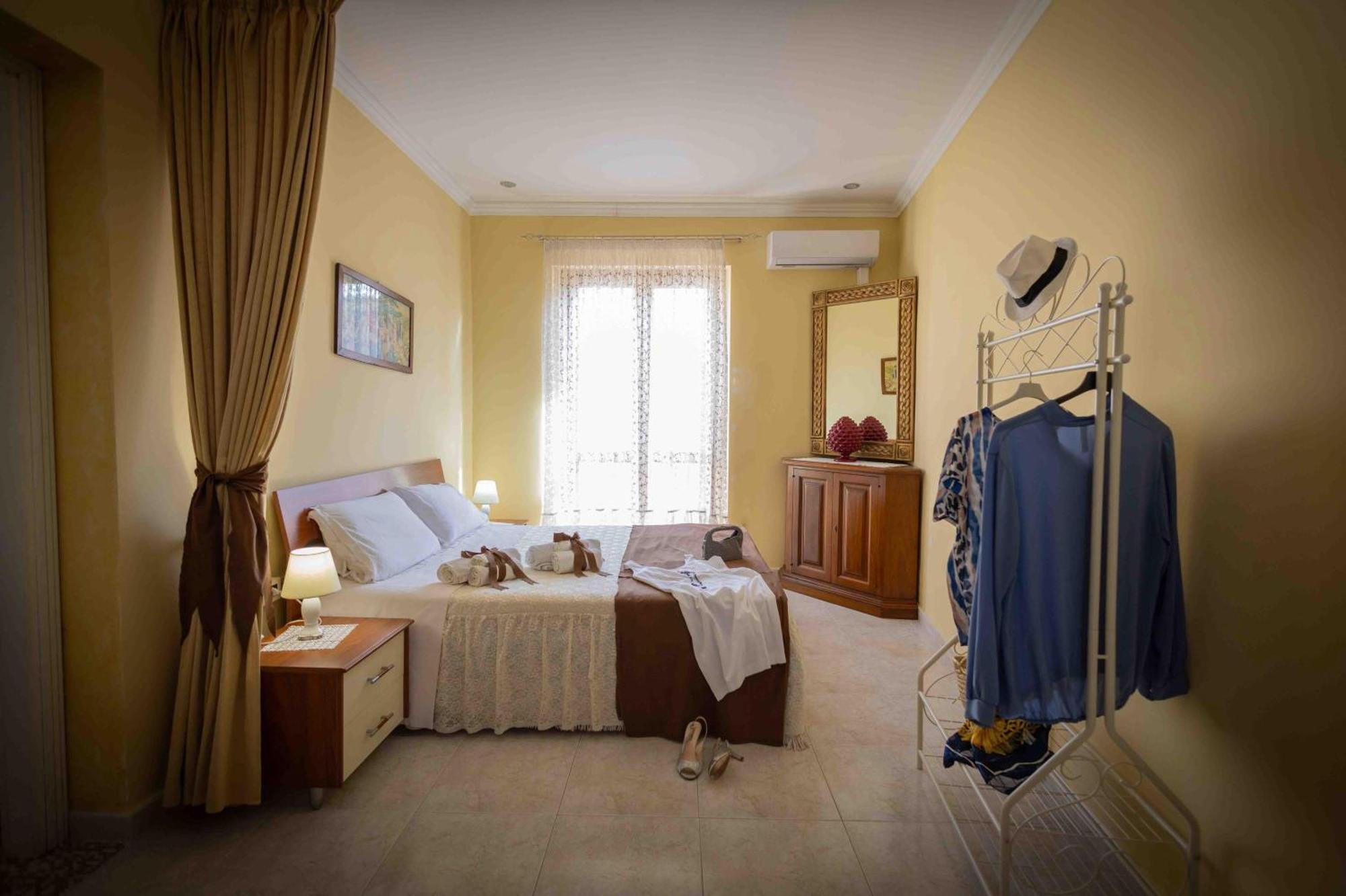 טראפטו Sunshine Apartments מראה חיצוני תמונה