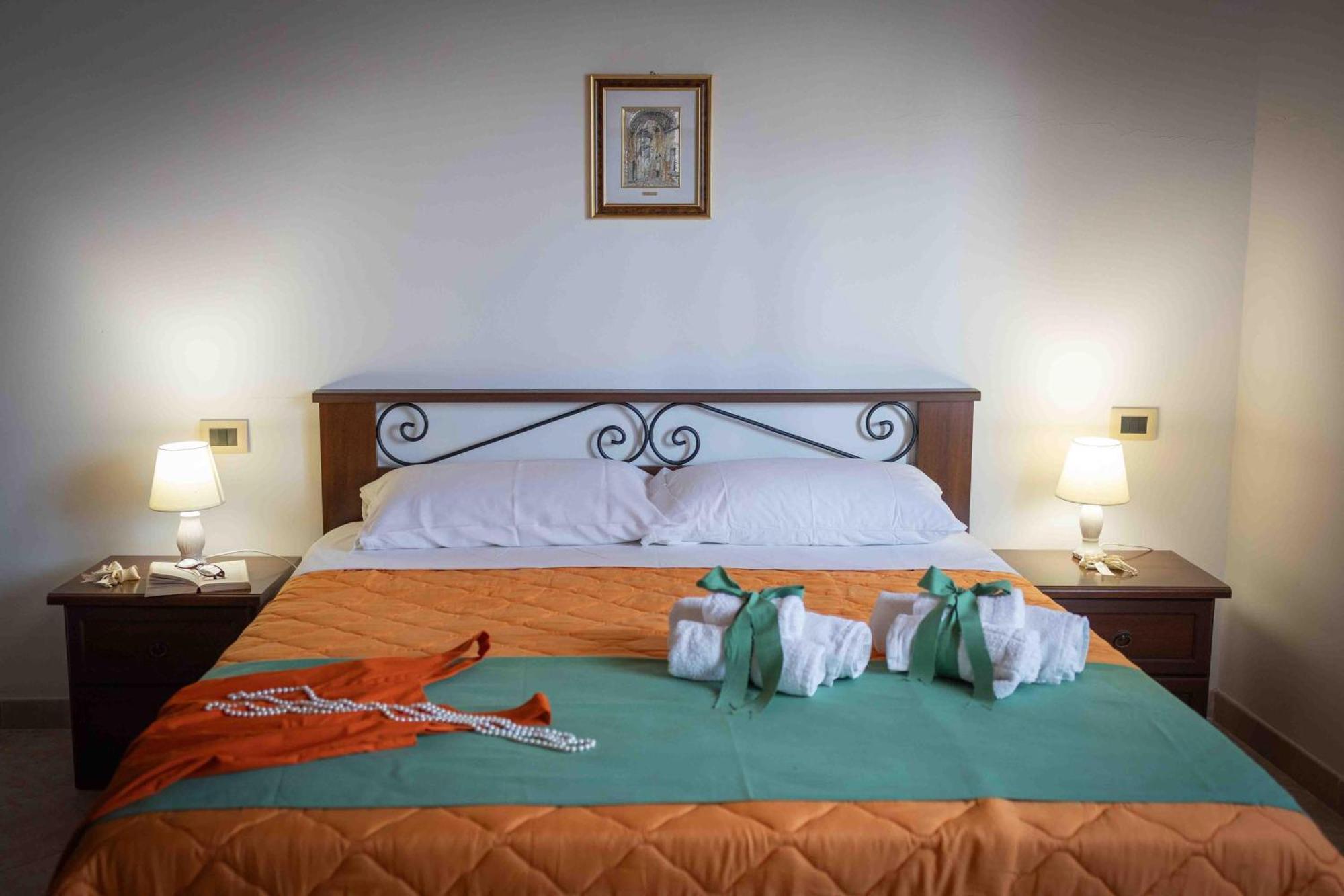 טראפטו Sunshine Apartments מראה חיצוני תמונה